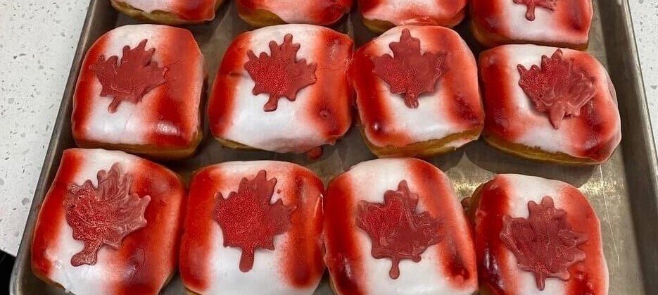canada flag decoration