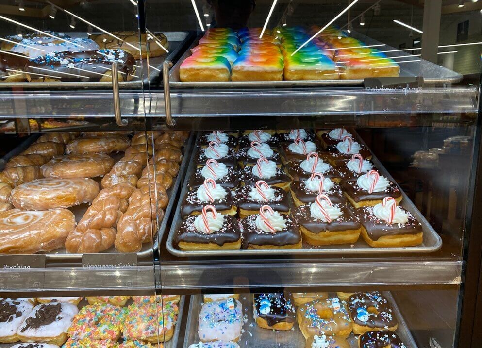 chocolate peppermint flavor donuts